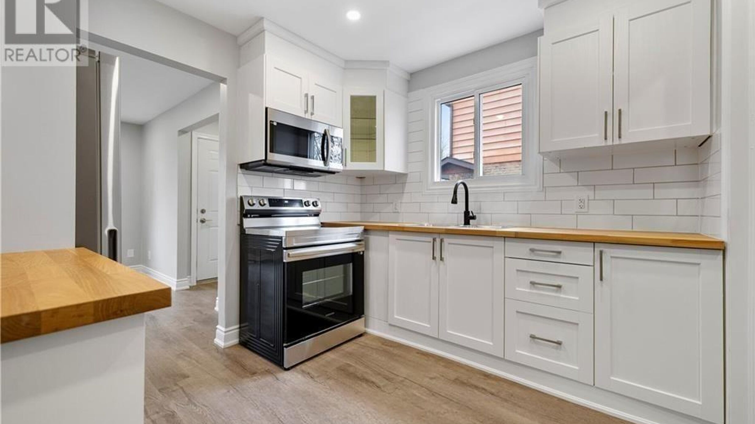 8059 AINTREE Drive Unit# A Image