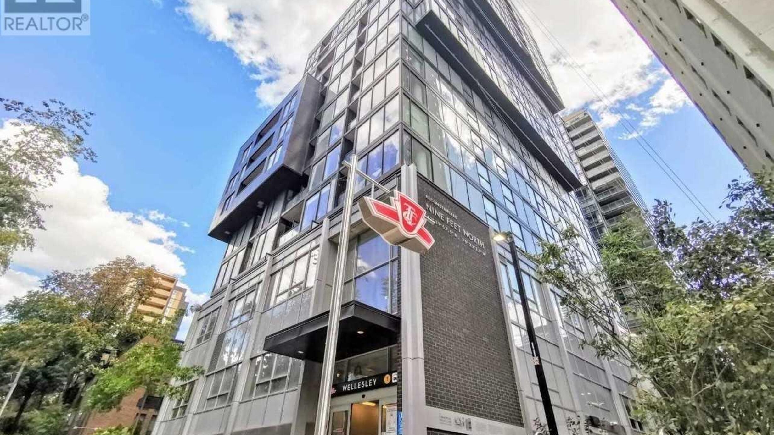 709 - 17 DUNDONALD STREET Image