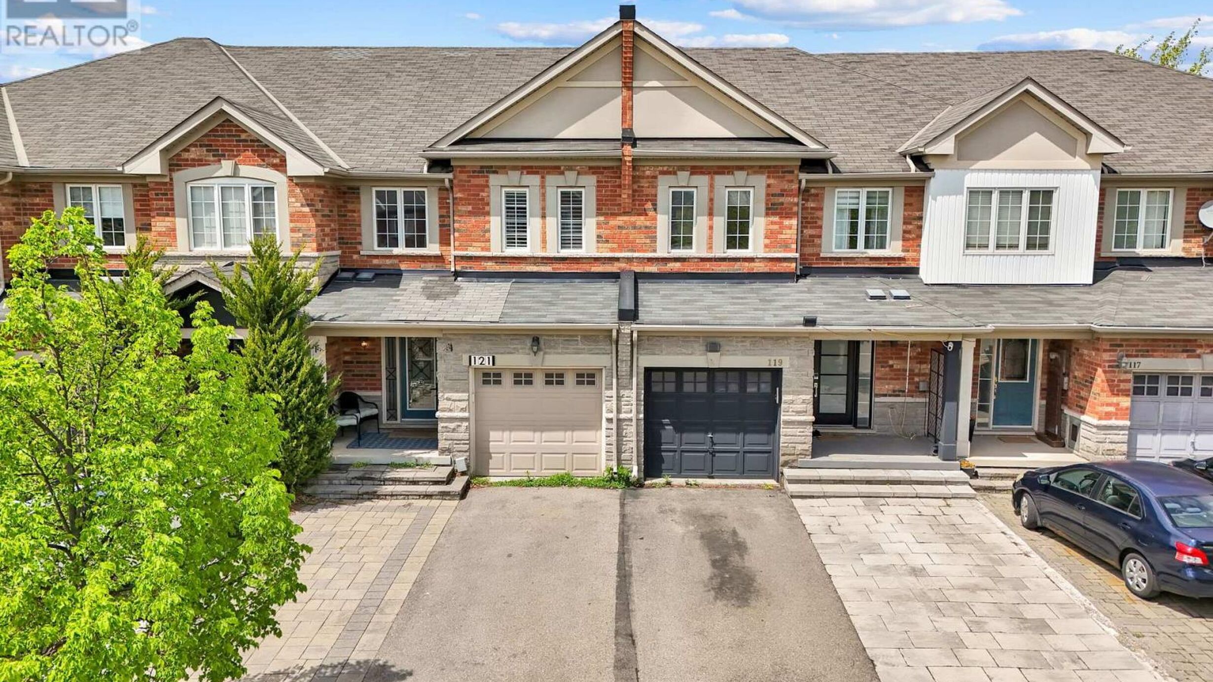 121 CARRIER CRESCENT Image