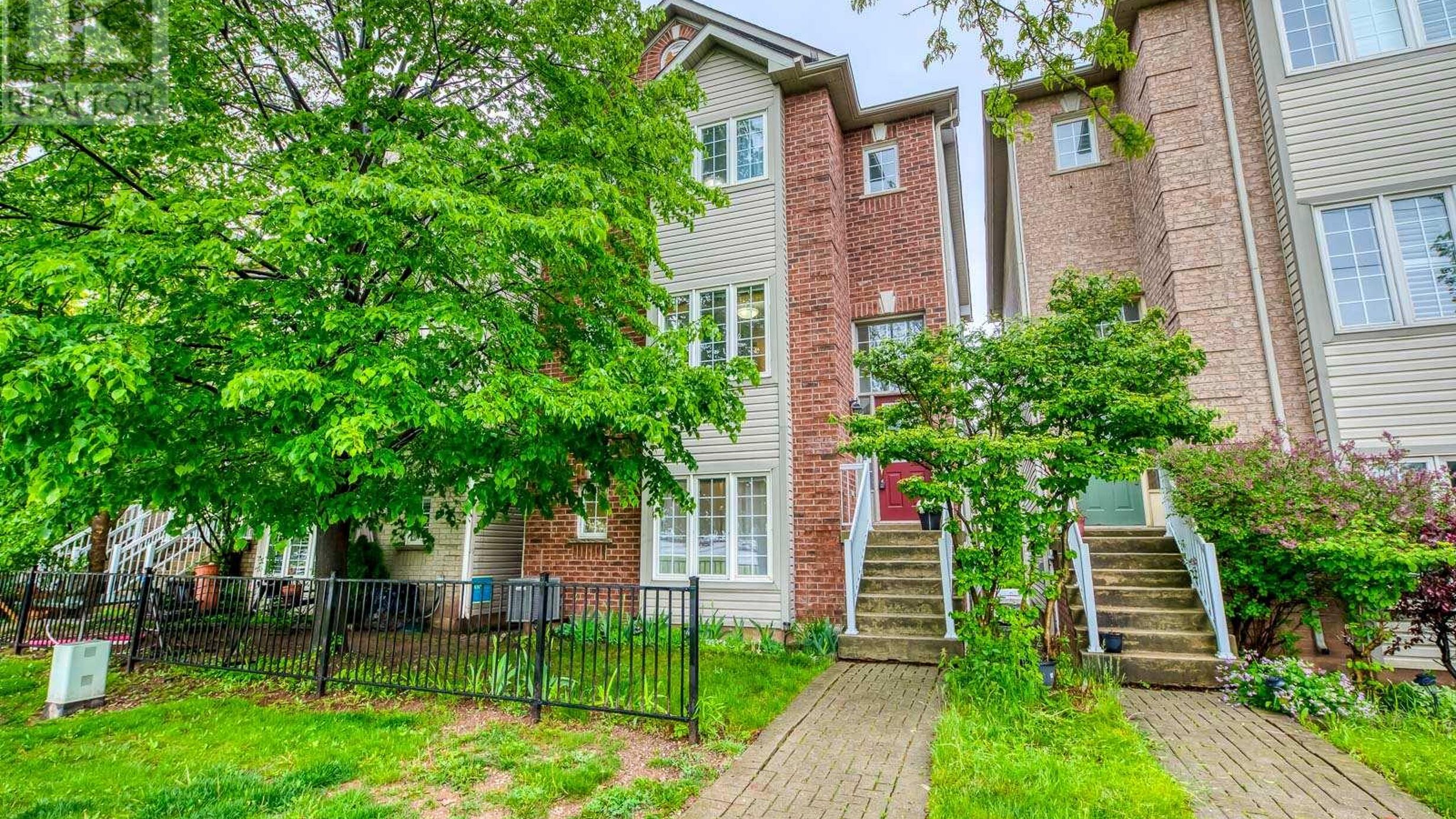 58 - 5090 FAIRVIEW STREET Image