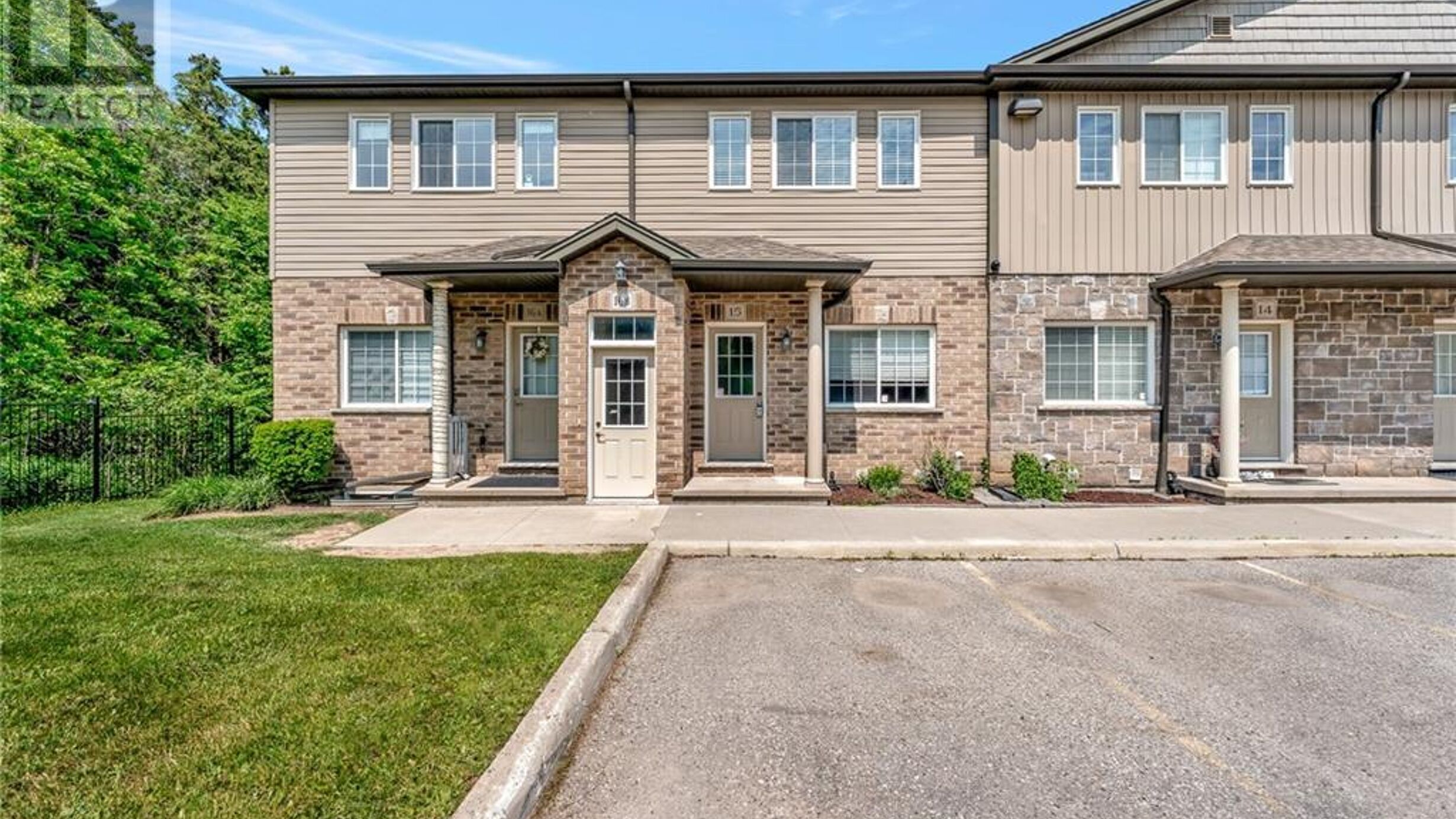 1180 COUNTRYSTONE Drive Unit# 15 Image