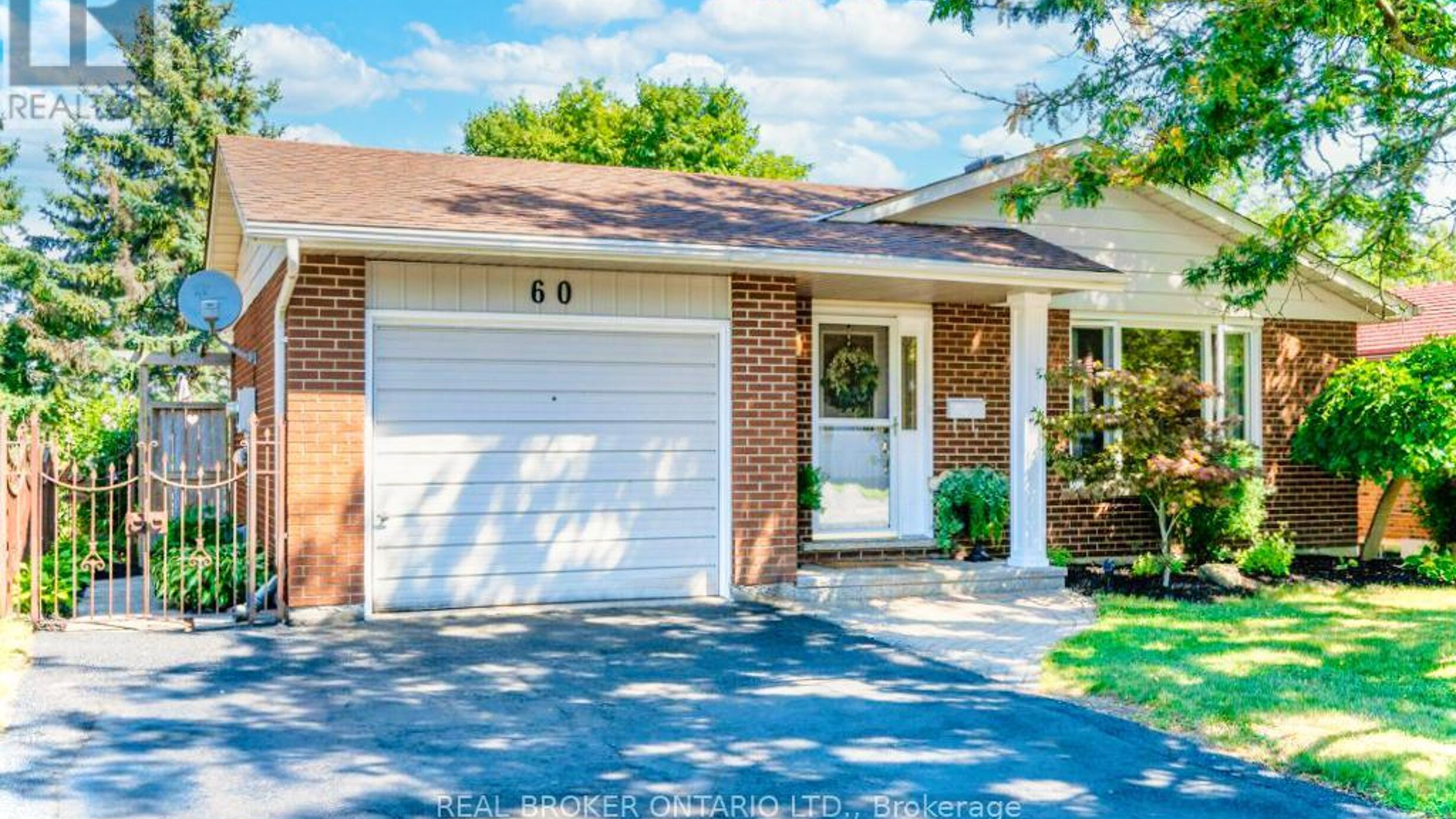 LOWER - 60 SANDSPRINGS CRESCENT Image