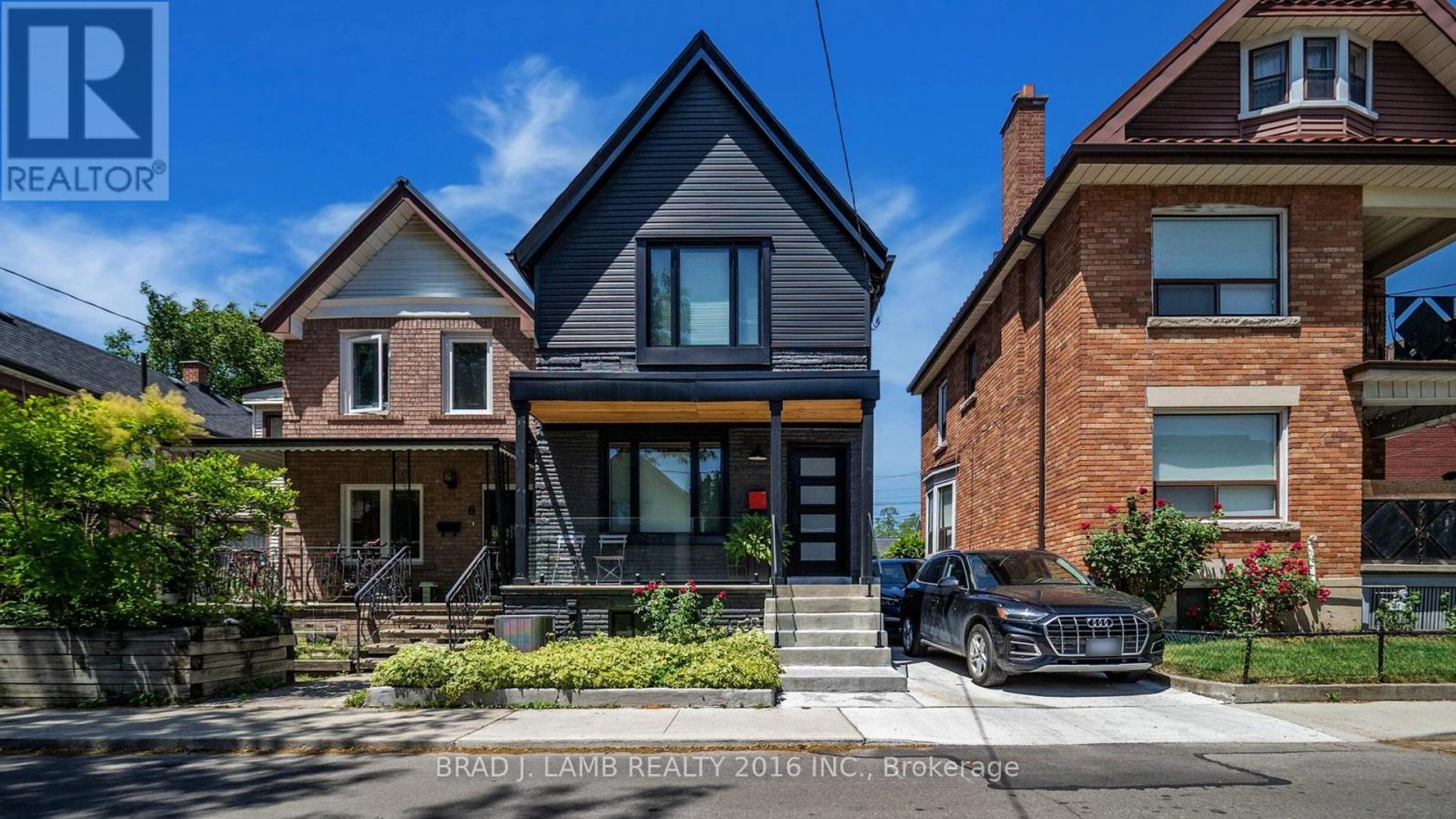 4 MANCHESTER AVENUE Image
