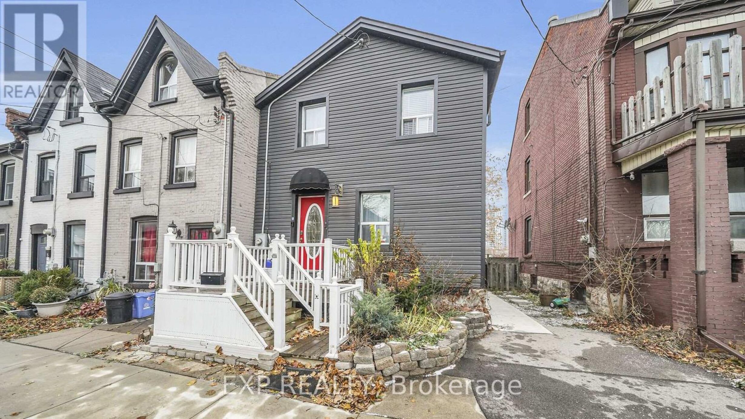 19 RAILWAY STREET Image
