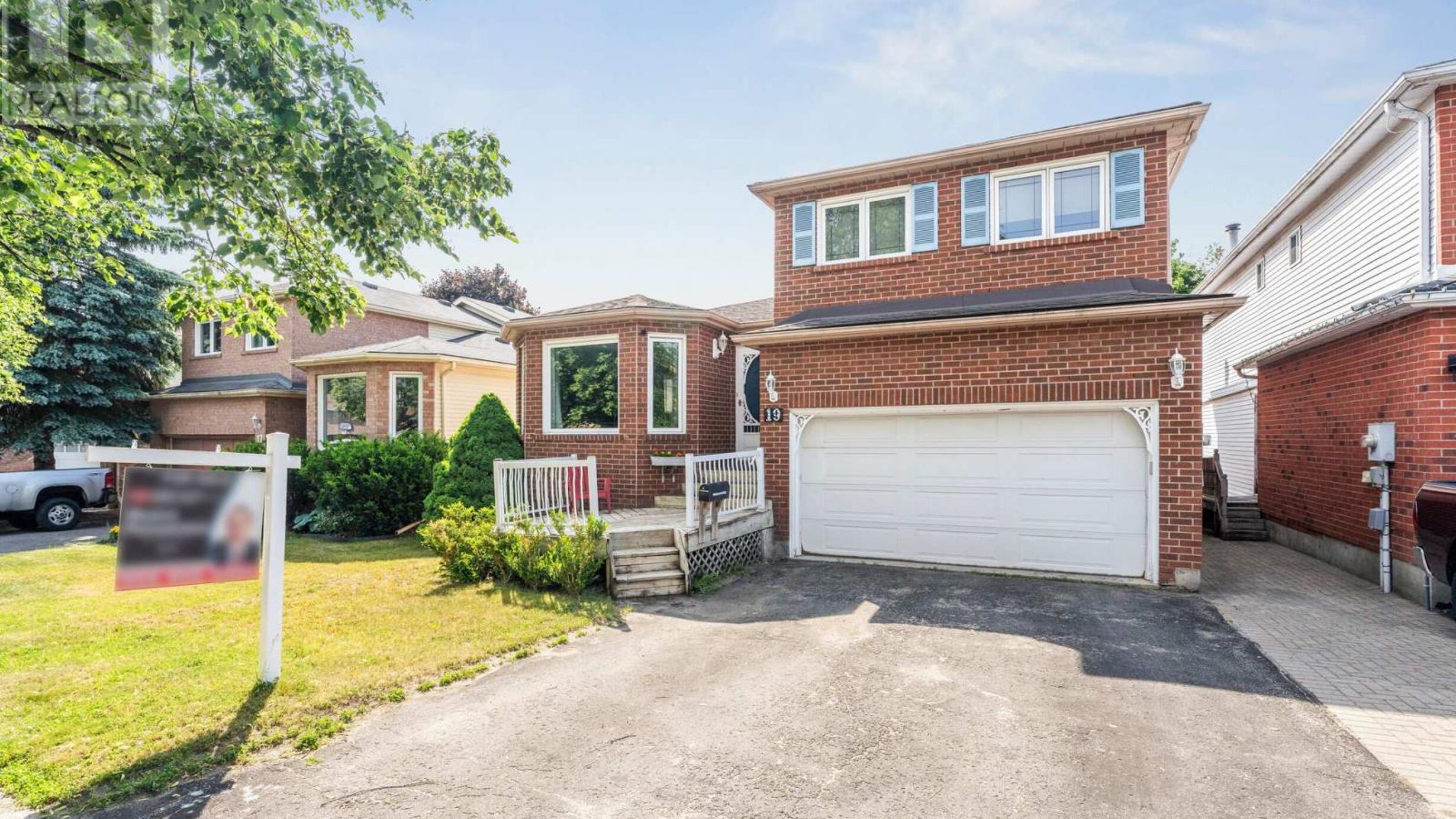 19 ENGEL CRESCENT Image
