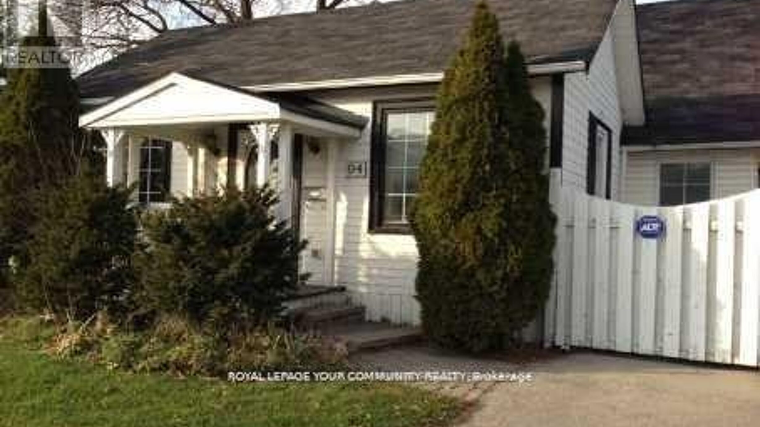 94 ELGIN MILLS ROAD W Image