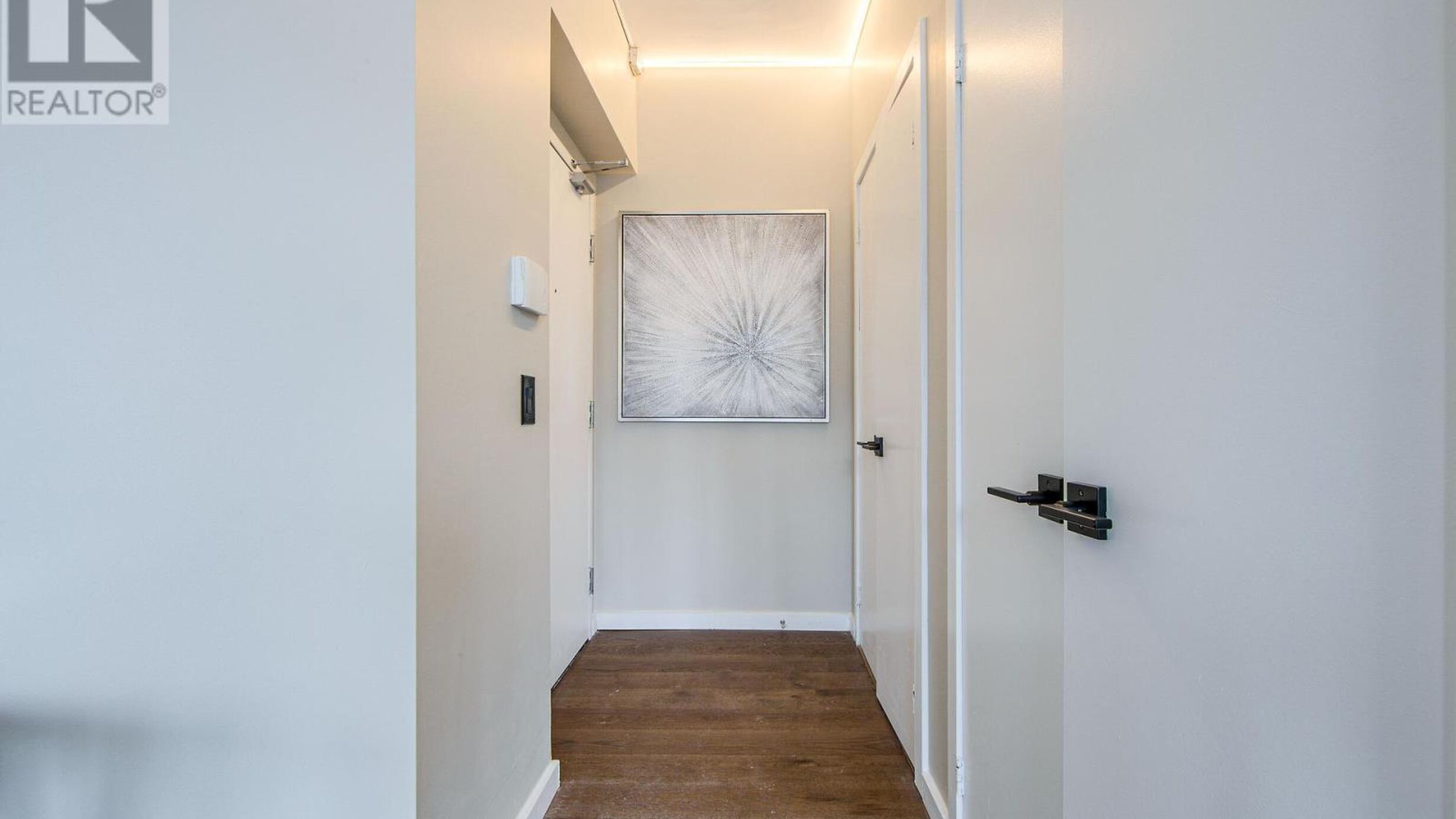 2501 - 218 QUEENS QUAY W Image